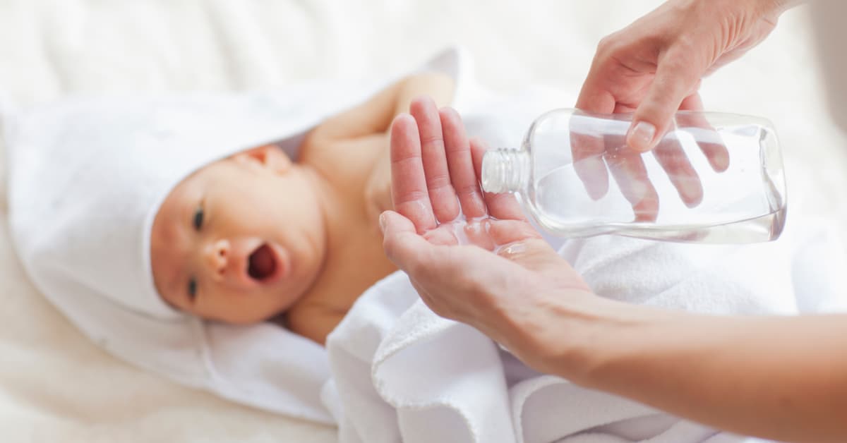 Bebek Yağı: Bebeklere Faydaları ve Zararları